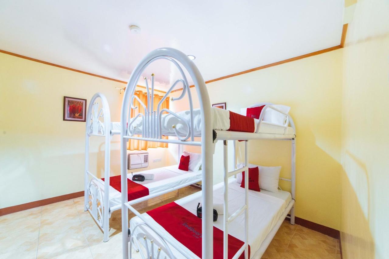Reddoorz Near Golden Sarok Shrine Hotel Kalibo Exterior foto