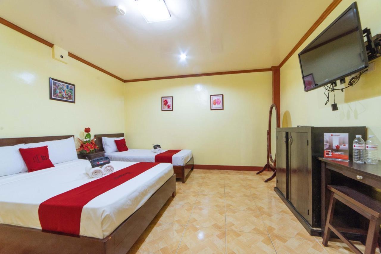Reddoorz Near Golden Sarok Shrine Hotel Kalibo Exterior foto