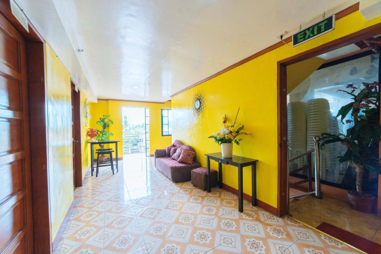 Reddoorz Near Golden Sarok Shrine Hotel Kalibo Exterior foto