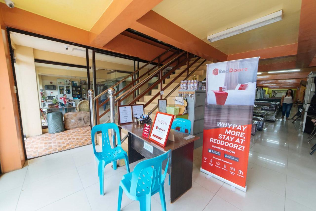 Reddoorz Near Golden Sarok Shrine Hotel Kalibo Exterior foto